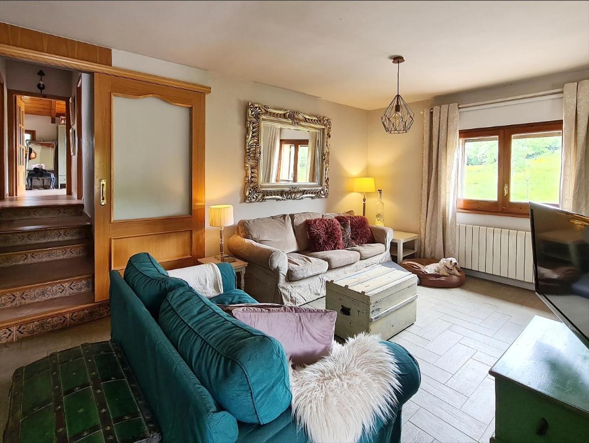 Harveys Homestay - Adults Only Mieres  ภายนอก รูปภาพ